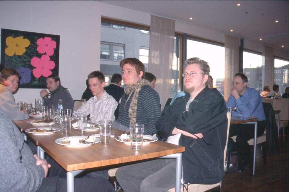 Still at the dinner table Friday evening. PedeFup, Mattias Karlsson (AmigaRulez.org), Robert Kihl, Bj&ouml;rn, James, and that's Jens Sch&ouml;nfeld in the blue shirt at the next table.